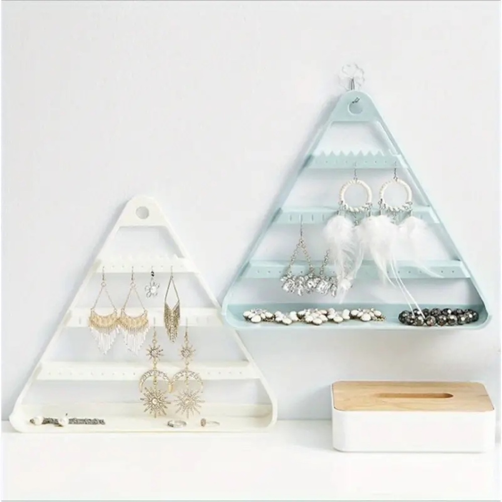 PISTACHIO TRIANGLE JEWELRY WALL ORGANIZER